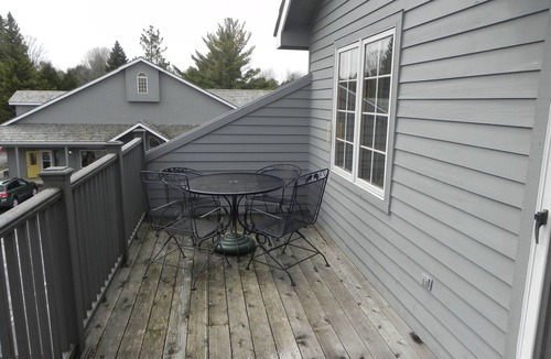 Fish Creek Condo | Walking distance to downtown Fish Creek, DC Auditorium and Peninsula State Park.