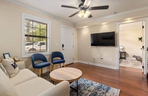 Auburn Condo | War Damn Condo-DT Auburn next to campus