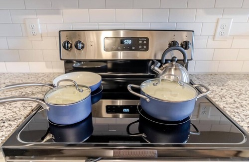 Matthews Apartment | Warm, Inviting 2BD Apt In Matthews
