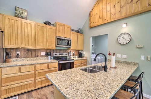 Butler House | Watauga Lake Butler Retreat w/Private Dock!