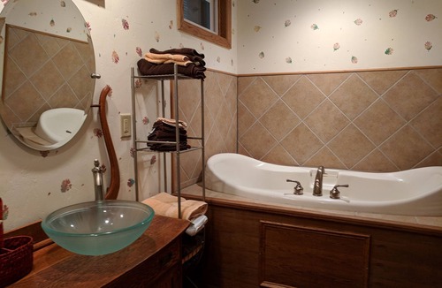 Johnson City House | Watauga's End Farm. Riverside Getaway in East TN