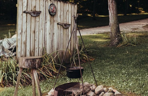 Brimfield Cottage | Water front cottage on beautiful Upper Long Lake