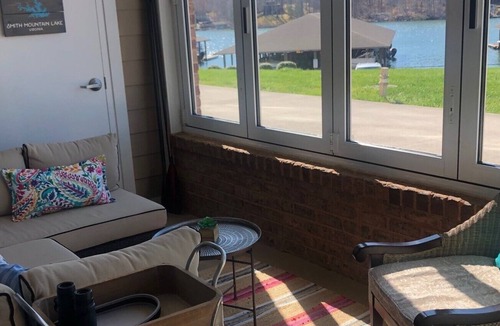 Huddleston Resort | Waterfront 2BR Condo, Mariners Landing Resort on Smith Mountain Lake VA