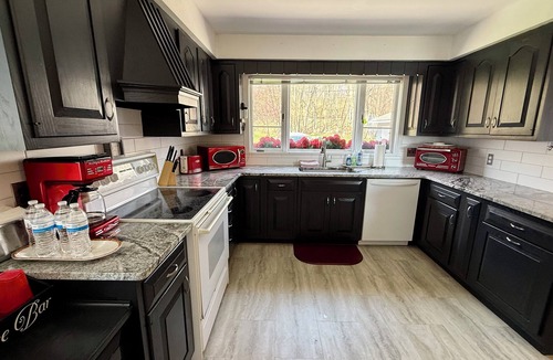 Tawas City House | WATERFRONT 3 BED/3 BATH HOME LAKE HURON TAWAS MI SLEEPS 10