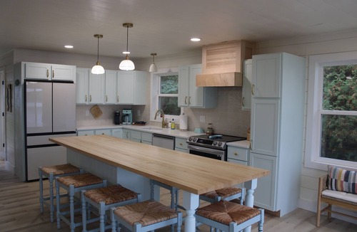 Pentwater House | Waterfront Cottage on Bass Lake in Pentwater