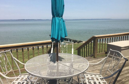 Grimstead Cottage | Waterfront Cottage w Private Beach on Chesapeake Bay!