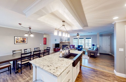 Saluda House | Waterfront, dog-friendly home on Lake Murray with dock, kayaks & firepit