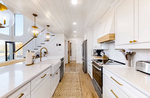 Maynardville House | Waterfront gem on Norris Lake w/dock, sunset lake views, decks, and firepit