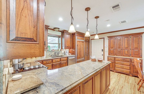 Arkadelphia House | Waterfront Home w/Playground on 50 Acre Preserve near Caddo River/DeGray Lake