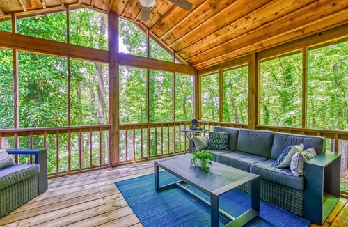 Killen Cabin | Waterfront Log Cabin w Pier, Deck, Dock, Grill, Kayak, Wifi + Sunset Views.