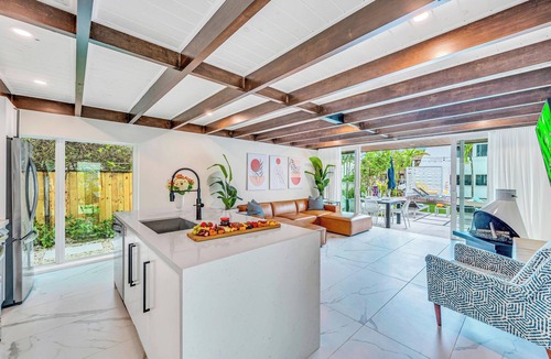 Coral Ridge House | Waterfront Residence/Heated Pool/grand outdoor/Lime Key