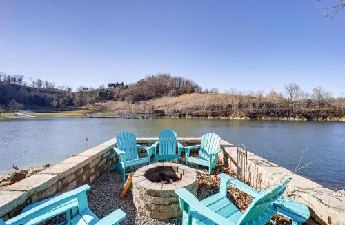 Butler House | Waterfront Watauga Lake Home w/Private Dock!
