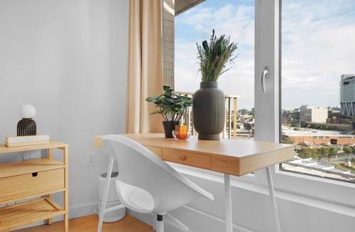 Greenpoint Apartment | Waterfront Williamsburg 2 bd