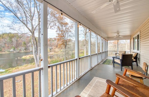 Franklin House | Waterfront wonder with amazing views, firepit, foosball, grill & covered porch