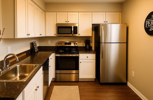 Reston Bed & Breakfast | Waterside - Unit 24 Reston