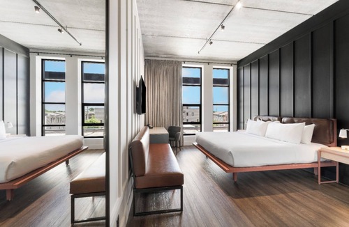 East Nashville Hotel | Waymore's Hotel Nashville