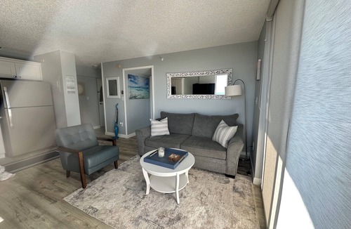 Fort Myers Beach Condo | WEEKLY & MONTHLY DISCOUNTS! Ocean, sun, pool, bikes, hikes, kayaking & fun☀️