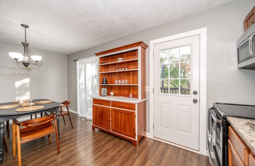 Elsmere House | Welcome Home! Lovely 3 BDR Just ½ Hour to Cinci or Ark Encounter