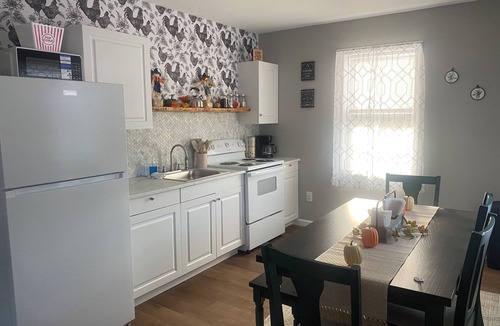 Lockbridge Apartment | Welcome to Around The World! Charming 2-Bedroom in Meadow Bridge!