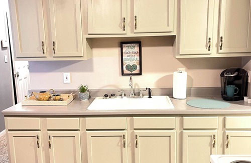 Algonquin House | Welcome to Cheerful House