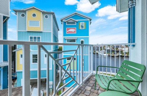 Cape Harbour House | Welcome to Marina , Relax on your Lanai with water views, Dinning and shopping within a block
