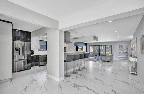 Hollywood Lakes House | Welcome to Paradise! 1 mile to beach heated pool!