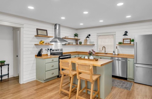 Columbus House | West Lowndes Country Cottage by OneHometown Getaways