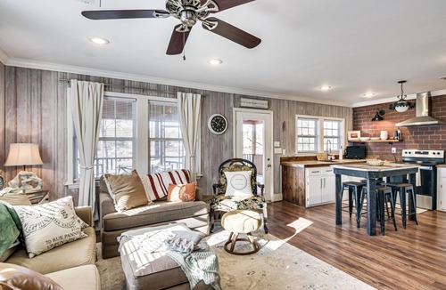Camden House | 'West Water's Retreat' w/Dock on Lake Wateree!
