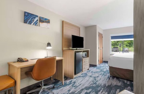 Arcadia Hotel | WestGate Mall King Suite Breakfast, gym, pool