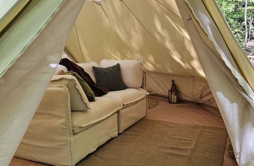 Turtletown RV Rental | Whisper "Hollar" | Secluded Luxe Glamping Retreat