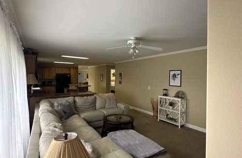Tea House | Whispering Springs - Beautiful 4-bedroom house with AC in charming Owensville