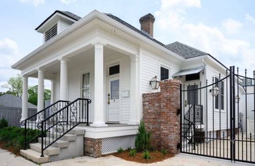 Baton Rouge House | White House @ America Street