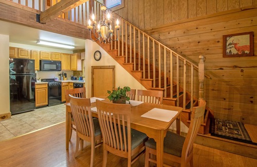 Spotsylvania Cabin | Wilderness Resort 2-level Presidential log cabins make the perfect getaway!