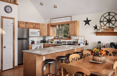 Linden Cabin | Wilderness Ridge | Private Cabin w/Mountain Views