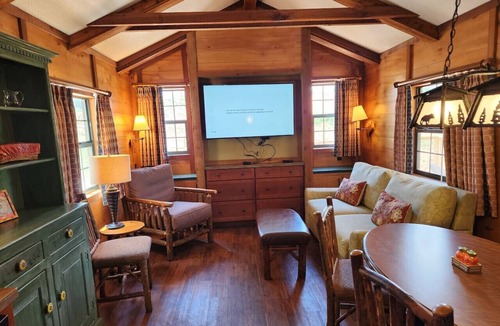 Franklin Cabin | Wildflower Hill Cabin