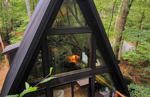 Abbeville Cottage | Wilewood A-Frame Secluded/Romantic Hot Tub/Cold plunge