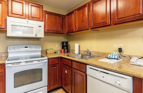 Williamsburg Condo | Williamsburg | Pool & Family Activities | 3BR Sleeps 10