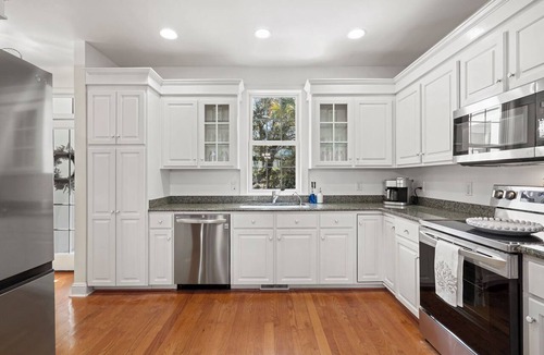Seabrook Island House | WINTER RENTER AMENITIES INCLUDED 4 bdr Elevator 8500 monthly Seabrook Charleston