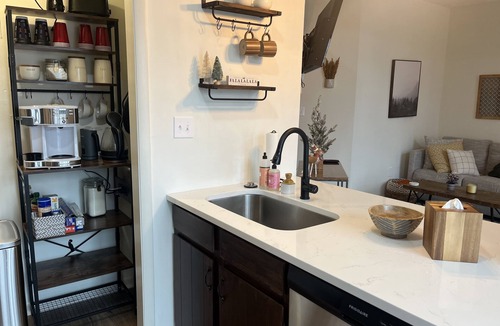 Wintergreen Condo | Wintergreen 1bed Condo, Walk to slopes, close to Hiking, Breweries, Wineries