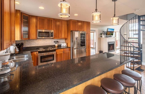 Fleetwood Ski Chalet | Wolf Ridge Chalet in Fleetwood, NC: A spacious 7-bedroom escape for 18!