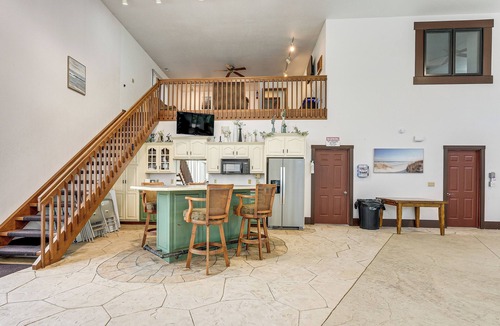 Spencerville House | Woodburn Group Getaway: Endless On-Site Fun!