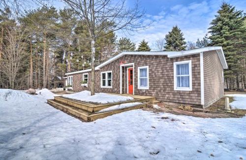 Good Hart House | Woodland Retreat: Near Trails, Golf & Wineries!