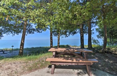 Good Hart House | Woodland Retreat: Near Trails, Golf & Wineries!