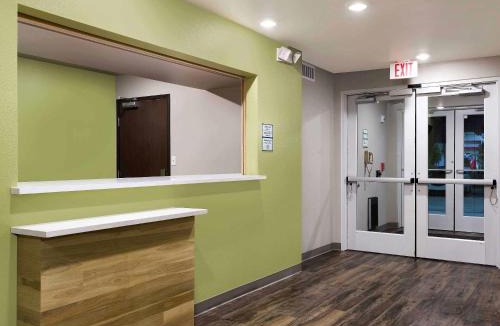 Cleveland Hotel | WoodSpring Suites Cleveland North