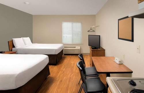 Jeffersonville - Clarksville Hotel | WoodSpring Suites Louisville Clarksville