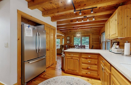 Mountain Vista Cabin | Woodsy cabin with hot tub, gas fireplace, firepit, balcony & gas grill