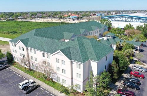 Kenner - Louis Armstrong International Airport Hotel | Wyndham Garden New Orleans Airport