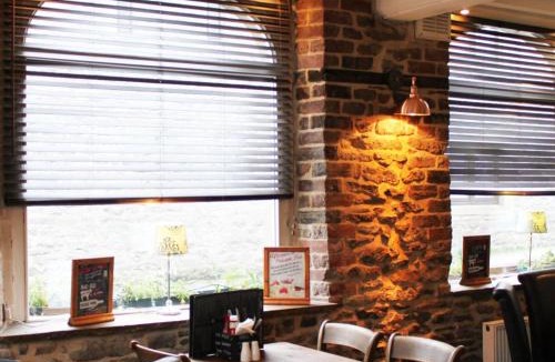 Castleton Hotel | Ye Olde Nags Head