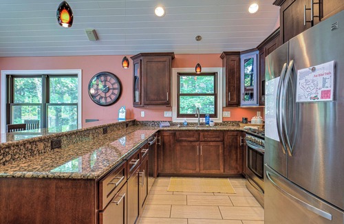 Iron River House | Year-Round Northwoods Lakehouse on Stanley Lake. Firepit. Sleeps 12.