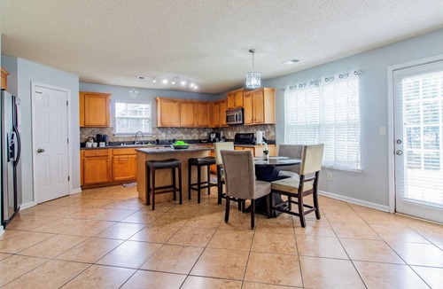 Douglasville House | Your Corporate/Group/Family Home- Metro Atlanta